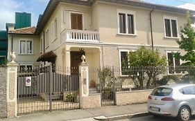 Re Monza appartamenti in villa comodi per Milano